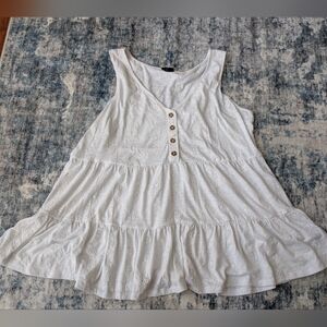 EUC Torrid White Eyelet Embroidered Swingy Tank Top Size 3/3X